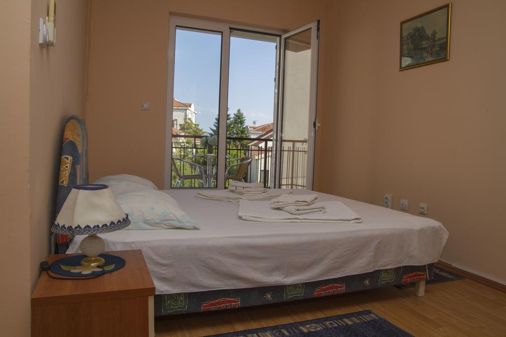 Apartments Gugolj M&M Herceg Novi Exteriör bild
