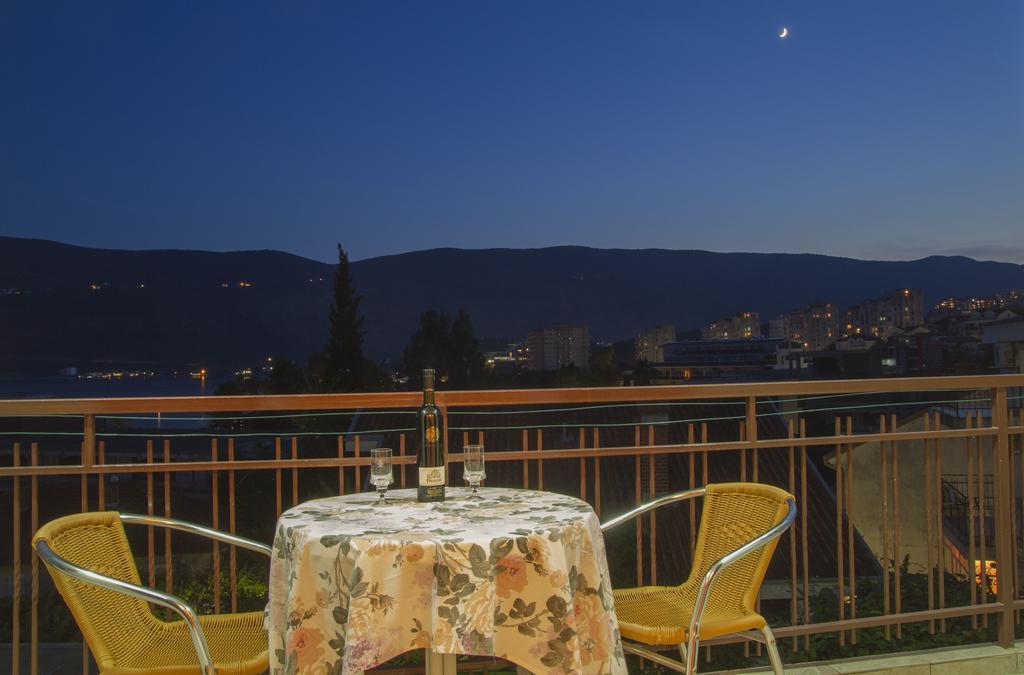 Apartments Gugolj M&M Herceg Novi Exteriör bild
