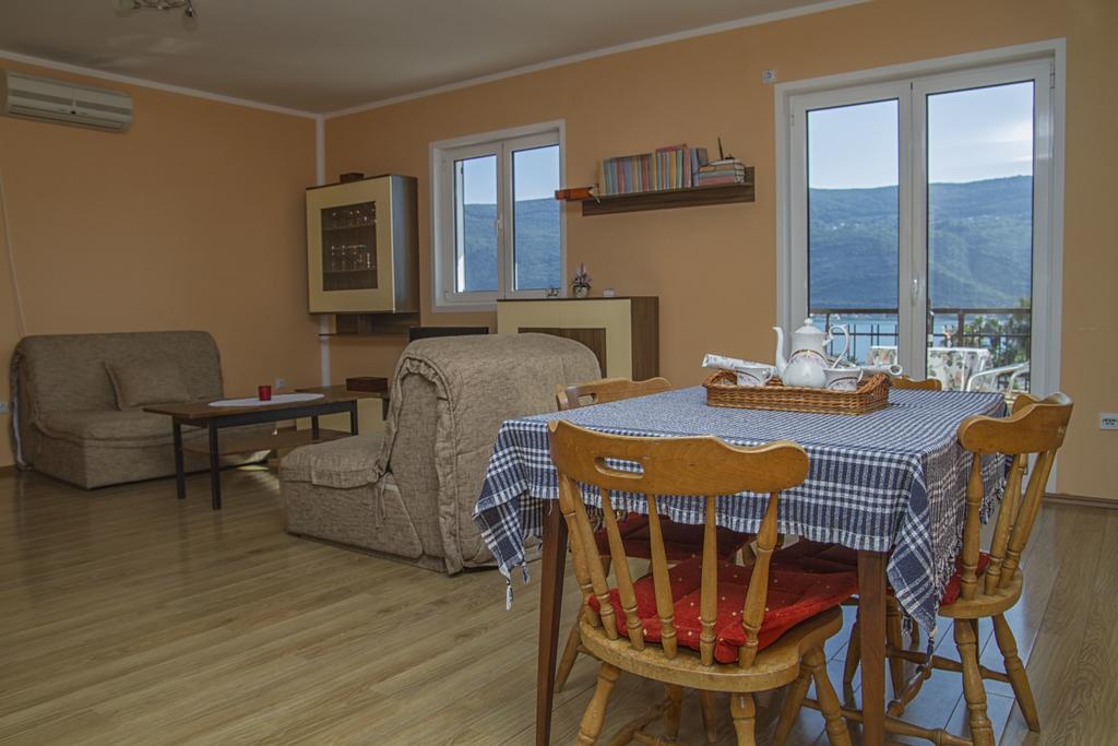 Apartments Gugolj M&M Herceg Novi Exteriör bild